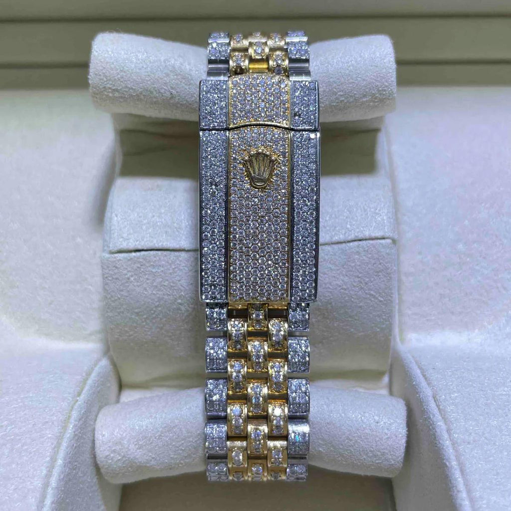 Rolex Datejust à cadran romain sertie de diamant moissanites VVS. KC.LUXURY