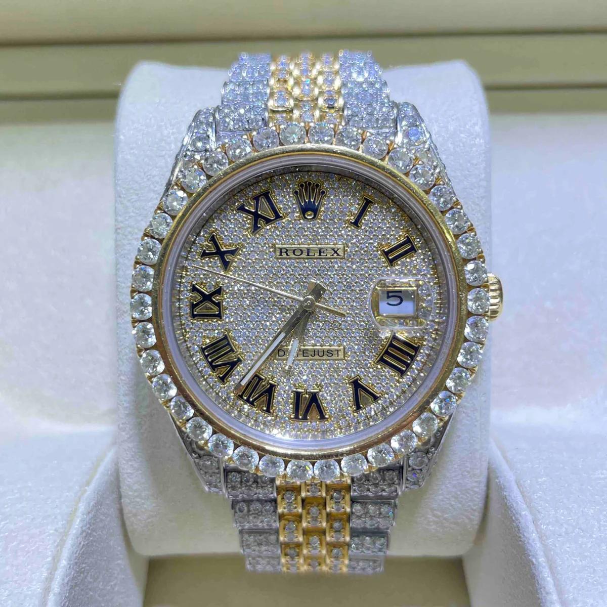 Rolex Datejust à cadran romain sertie de diamant moissanites VVS. KC.LUXURY