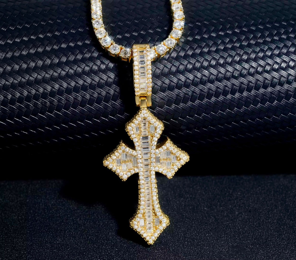 Pendentif Croix style baguette en Argent S925 Moissanite VVS1 KC.LUXURY
