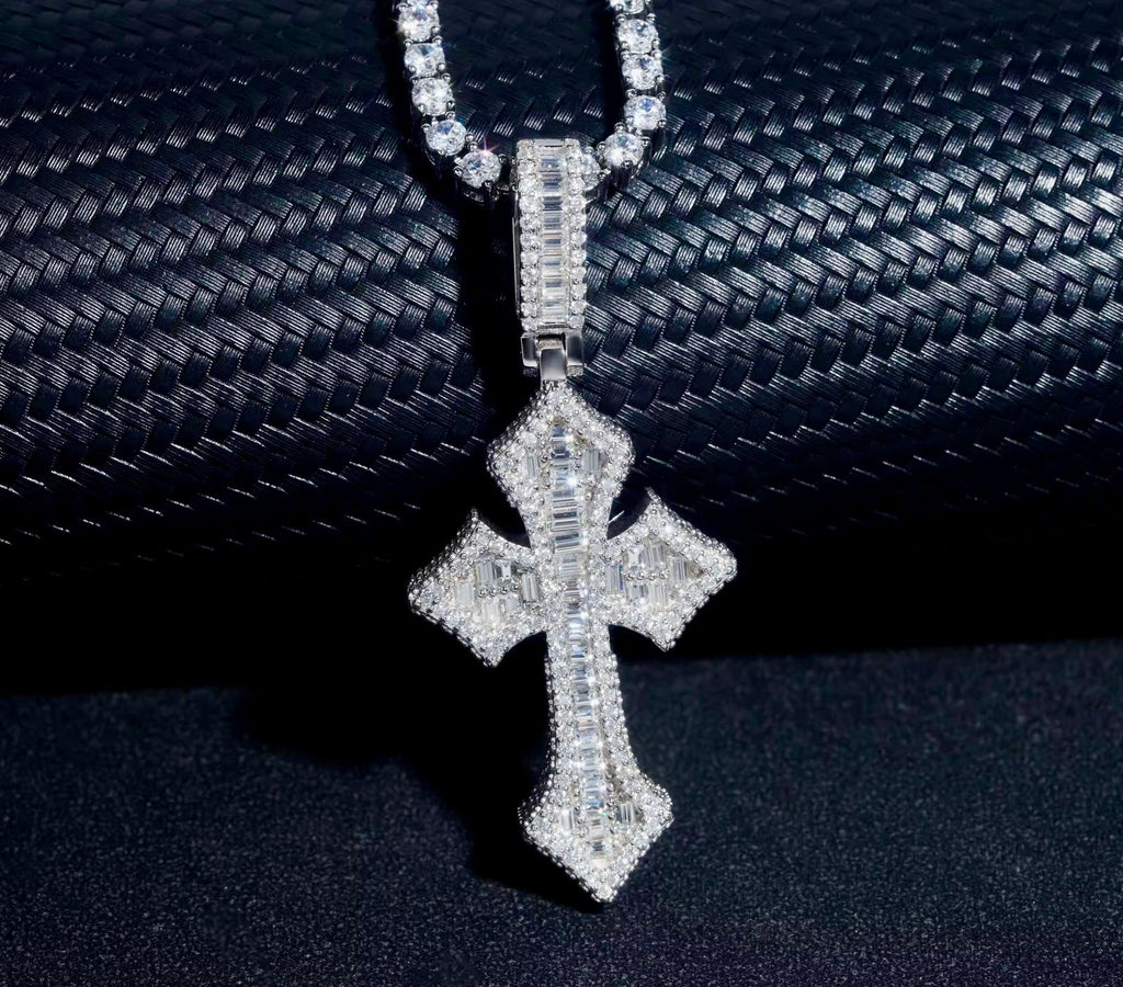 Pendentif Croix style baguette en Argent S925 Moissanite VVS1 KC.LUXURY